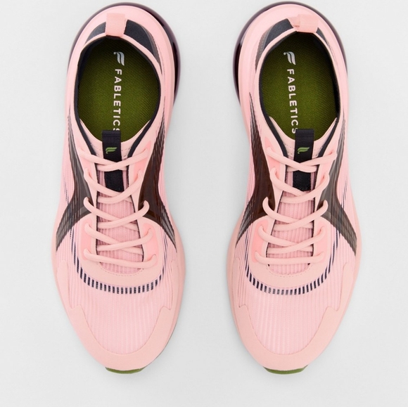 NWT Fabletics Manhattan Sneakers - Picture 3 of 5